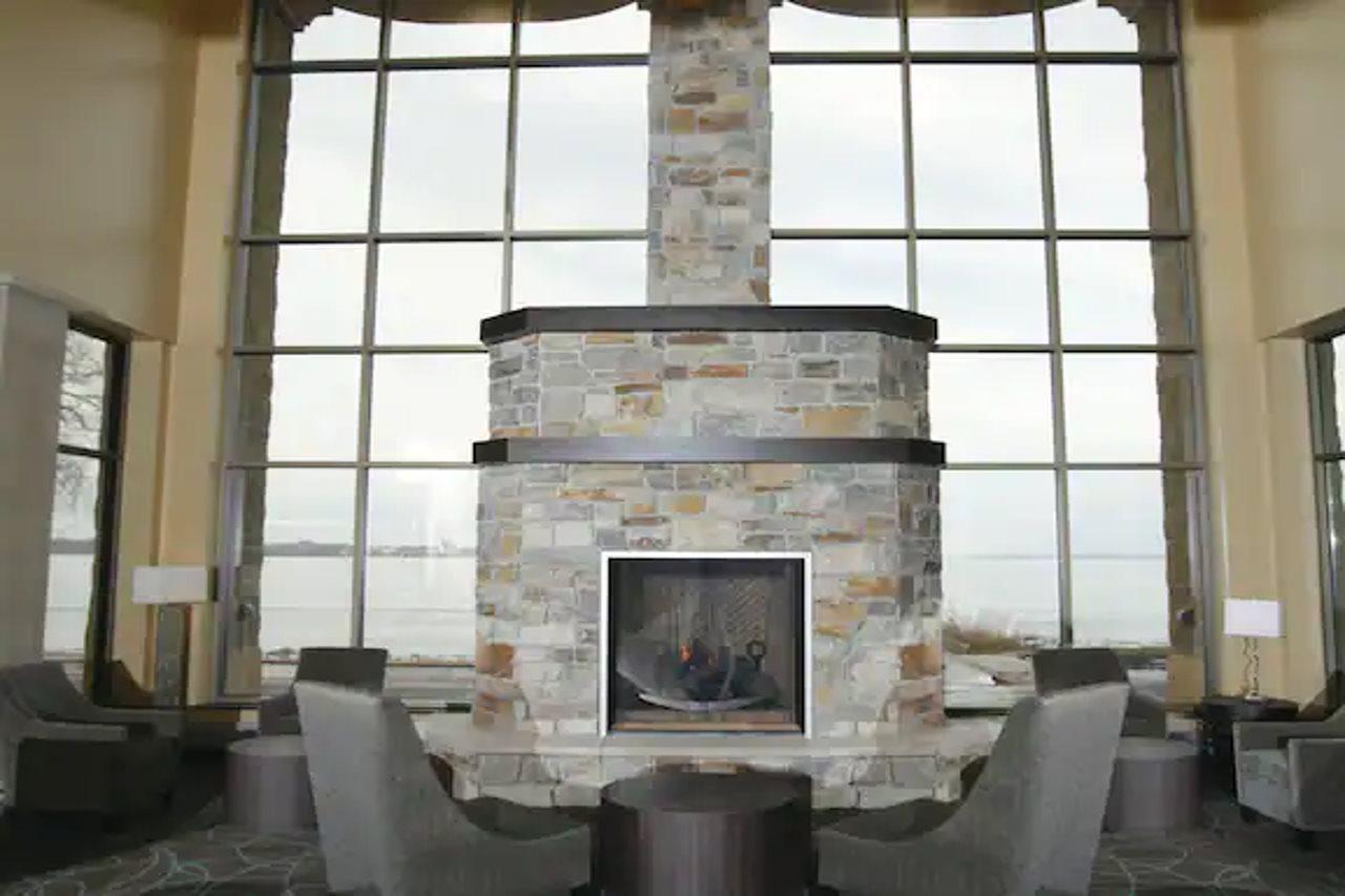 Doubletree By Hilton Bemidji Hotell Exteriör bild