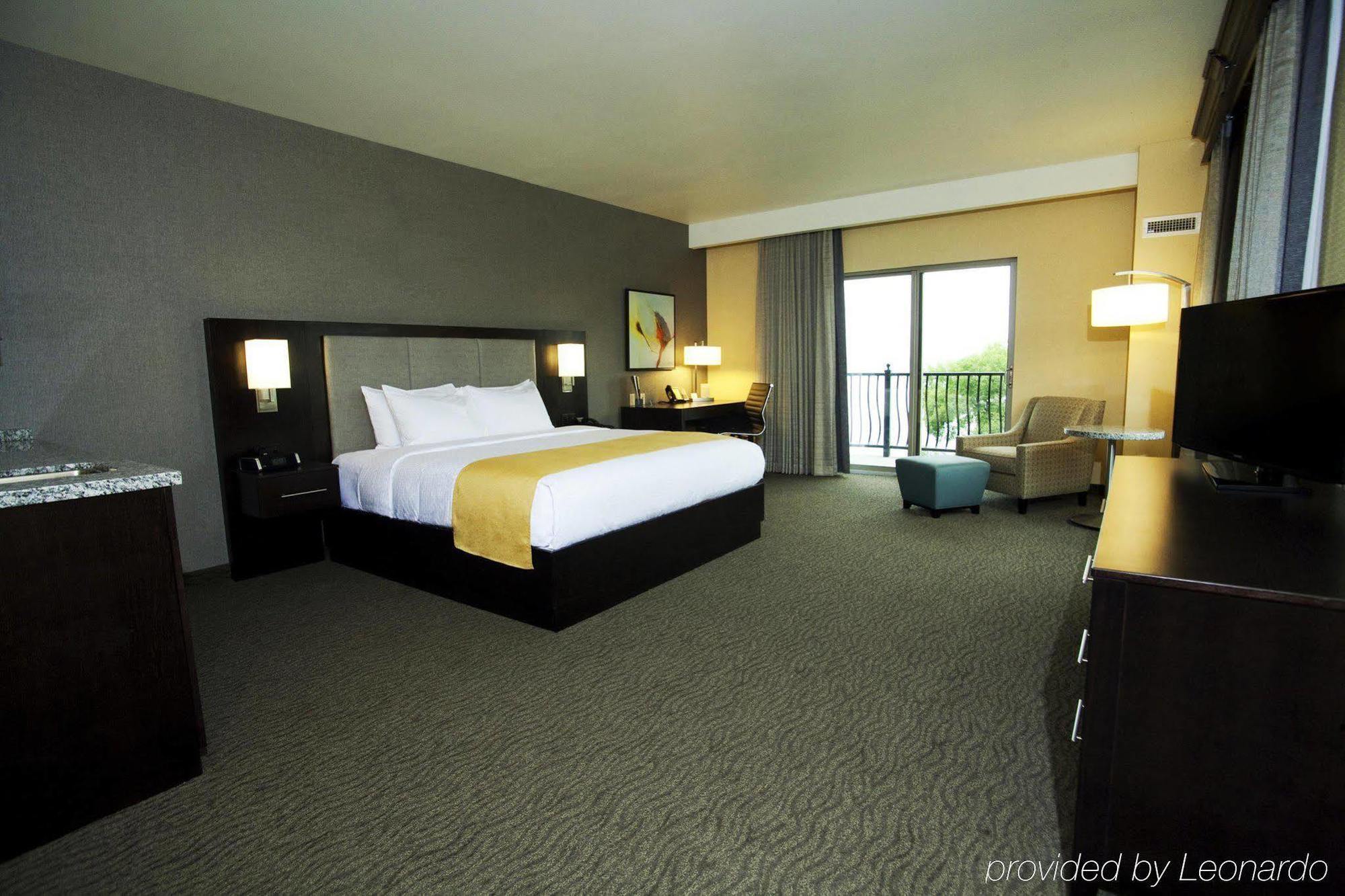 Doubletree By Hilton Bemidji Hotell Exteriör bild